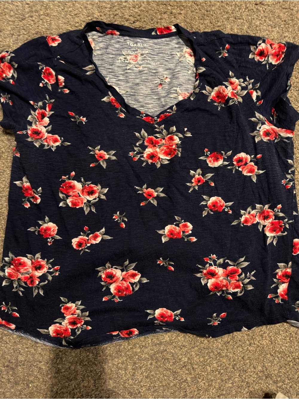 torrid Navy V-Neck Short Sleeve Top with Red Floral Print